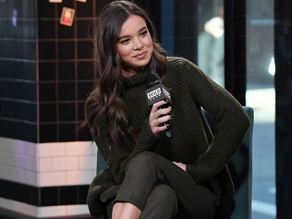 Steve Emmanuel, Wonder Woman hingga Hailee Steinfeld Steve Emmanuel, Wonder Woman hingga Hailee Steinfeld