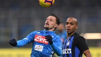 Inter punya lima percobaan mengarah ke gawang, berbanding empat punya Napoli. REUTERS/Alberto Lingria.