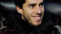 AC Milan membayar 4 juta euro untuk menggaet Didac Vila dari Espanyol pada bursa Januari 2010. Bek kiri berusia 29 tahun itu cuma sekali dimainkan di Serie A, sampai akhirnya kembali ke Espanyol di musim panas 2011 sebagai pemain pinjaman. Setelahnya Vila berpindah-pindah klub, Vila lagi-lagi kembali ke Espanyol pada musim panas tahun lalu, di mana dia menyepakati kontrak tiga tahun. Foto: Claudio Villa/Getty Images