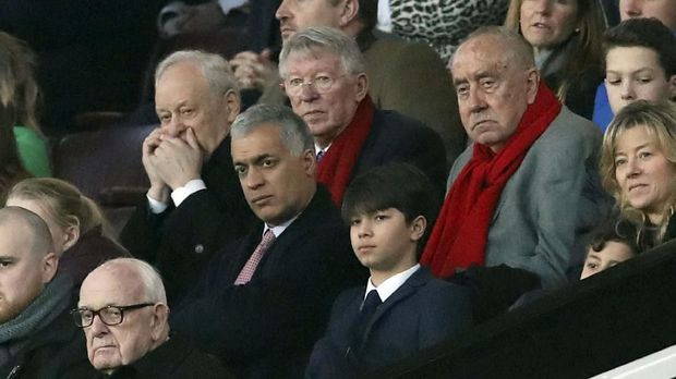Sir Alex Ferguson kini menjadi penonton setia Manchester United.