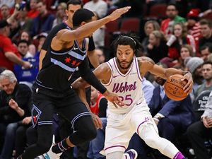 Hasil NBA: Derrick Rose Bawa Wolves Terkam Bulls Hasil NBA: Derrick Rose Bawa Wolves Terkam Bulls