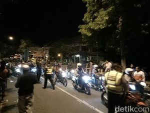 Usai 4 Jam Evakuasi Bus Tabrakan di Banyuwangi, Jalur Pantura Normal Lagi Usai 4 Jam Evakuasi Bus Tabrakan di Banyuwangi, Jalur Pantura Normal Lagi