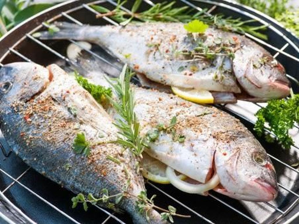7 Jenis Ikan Laut Ini Paling Enak Dibakar Dengan Api Arang 7 Jenis Ikan Laut Ini Paling Enak Dibakar Dengan Api Arang