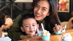 Istri Kembaran Ifan Seventeen, Cynthia Wijaya Doyan Es Krim dan BBQ