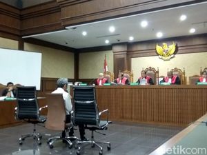 Eddy Sindoro Tak Ajukan Eksepsi, Sidang Lanjut ke Pembuktian