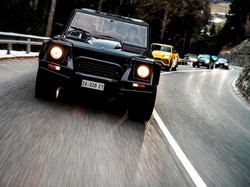 SUV Lamborghini Rambo Kelahiran 1989 Pimpin Konvoi Musim Dingin