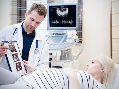 Bunda, Intip Perkembangan Janin yang Menakjubkan di Trimester Dua