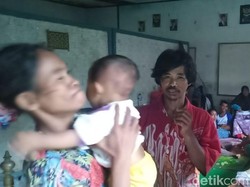 Pengungsi di Sumur Pandeglang Butuh Bantuan Beras hingga Telur