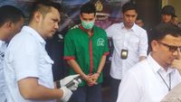 Penampakan Steve Emmanuel Usai Ditangkap dengan Barbuk Kokain