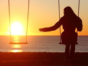 Mengatasi Quarter Life Crisis dan Kesepian