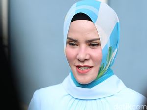 Angel Lelga dan Vicky Prasetyo Ternyata Masih Sah Suami-Istri! Angel Lelga dan Vicky Prasetyo Ternyata Masih Sah Suami-Istri!