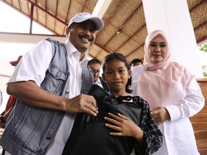 Menpar Puji Balawista yang Bantu Evakuasi Korban Tsunami Selat Sunda