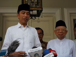 Hoax 7 Kontainer Surat Suara, Jokowi: Bisa Jadi Masalah Hukum! Hoax 7 Kontainer Surat Suara, Jokowi: Bisa Jadi Masalah Hukum!