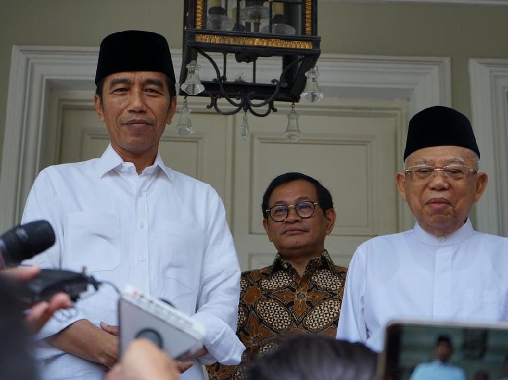 Sebelum ke Konser Putih Bersatu, Jokowi Zikir Bersama di Tennis Indoor