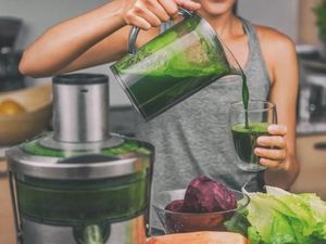 Jelang Tahun Baru, Hindari 5 Resolusi Makan yang Tak Sehat Ini Jelang Tahun Baru, Hindari 5 Resolusi Makan yang Tak Sehat Ini