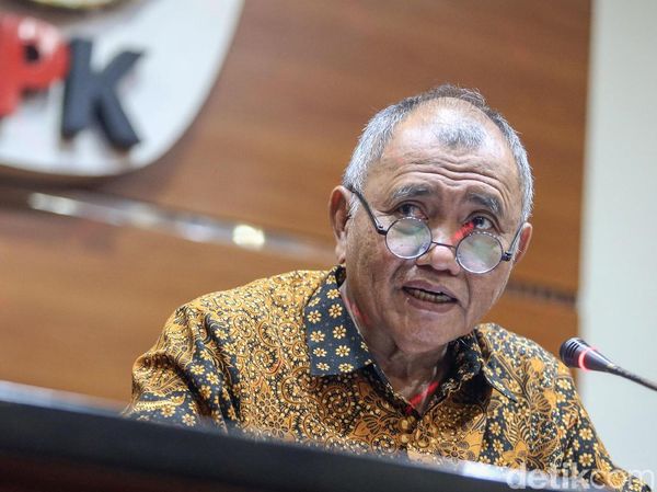 Buntut Kasus Zumi Zola, 12 Anggota DPRD Jambi Jadi Tersangka