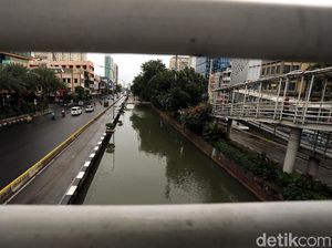 Potret Kali Ciliwung Kota Yang Kini Terlihat Bersih
