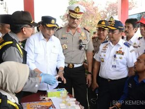 Menhub Pastikan Bus Pariwisata di Tawangmangu Laik Jalan