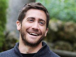 Wuih, Diam-diam Jake Gyllenhaal BLINK?
