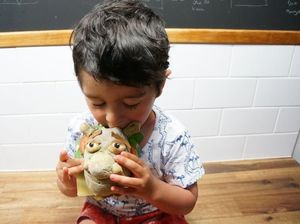 Ibu Ini Rangkai Sayuran Jadi Karakter Kartun Agar Putranya Makan Sayur Ibu Ini Rangkai Sayuran Jadi Karakter Kartun Agar Putranya Makan Sayur