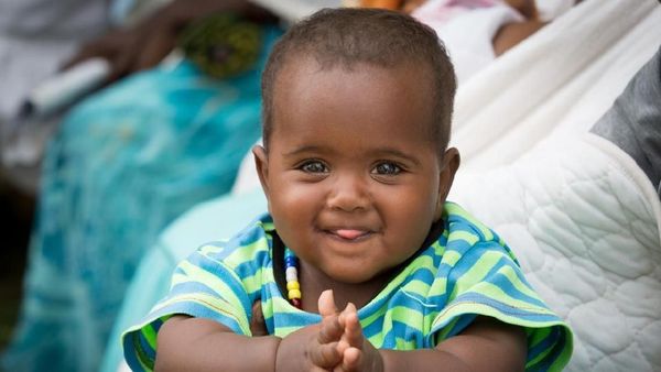 Potret Senyum Manis Anak-anak di Negara Konflik