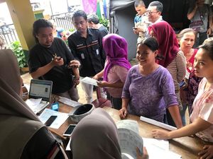Korban Tsunami di Pandeglang Buat Ulang e-KTP, KK & Akta Lahir
