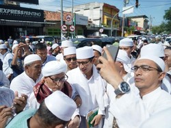 Sandiaga Uno Hadiri Haul Habib Ali di Pasar Kliwon Solo Jateng