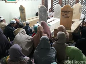 Ramainya Peziarah dalam Rangkaian Haul Habib Ali di Solo