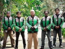 Salam Satu Aspal! Solidaritas Komunitas Ojol Ini Patut Ditiru