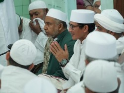 Hadiri Haul Habib Ali di Solo, Sandi: Kerabat dan Guru Keluarga