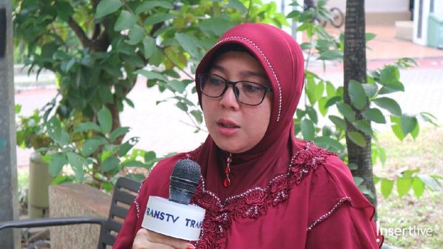 Huriyah Agustini, istri Apoy Wali
