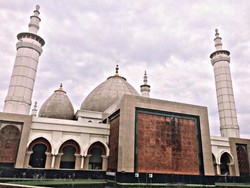 Subhanallah, Megahnya Masjid Ikon Serambi Mekah Riau