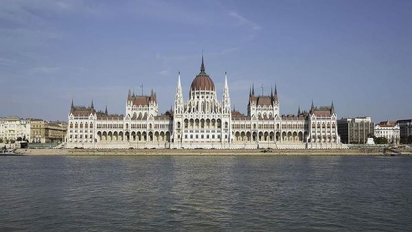 Yuk Lihat Gedung DPR Terbaik di Dunia