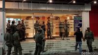 Suasana Penutupan Diskotek Play A Sure di Jakpus