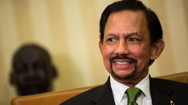 Orang Kaya Mah Bebas, Ini Hal Gila yang Dilakukan Miliarder