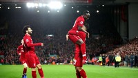 Liverpool tak terkalahkan dalam 31 pertandingan Premier League di Anfield, 22 menang dan 9 imbang. Ini kedua kalinya mereka mengukir catatan semacam ini setelah rangkaian dari Desember 2007 sampai Agustus 2009. (Foto: Clive Brunskill/Getty Images)