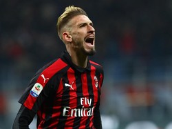 Akan tetapi, keunggulan SPAL hanya bertahan sebentar. Samu Castilejo menciptakan gol balasan di menit ke-16 untuk menyamakan skor menjadi 1-1, yang bertahan sampai turun minum. Foto: Marco Luzzani/Getty Images