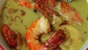 Mumpung Libur, Ayo, Sarapan Soto Udang yang Gurihnya Nendang!