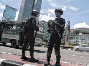 Polisi Bersenjata Laras Panjang Siap Amankan Perayaan Tahun Baru