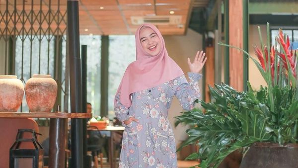 Foto: Punya Rumah Mewah, Gaya Ria Ricis Tetap Sederhana