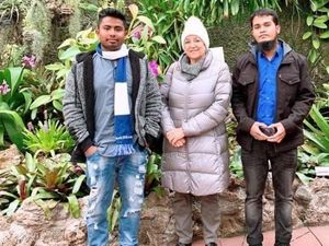 Pengungsi Asal Nauru Memulai Hidup Baru Setelah Dimukimkan di AS Pengungsi Asal Nauru Memulai Hidup Baru Setelah Dimukimkan di AS