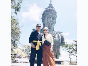 Ayah dan Bali yang Penuh dengan Keindahan Ayah dan Bali yang Penuh dengan Keindahan