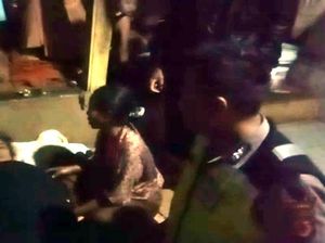 Longsor Timbun Kampung Adat Sukabumi, Sejumlah Warga Dievakuasi Longsor Timbun Kampung Adat Sukabumi, Sejumlah Warga Dievakuasi