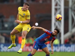 Kante dkk masih di peringkat empat dengan 43 poin dari 20 laga, di bawah Liverpool (54), Manchester City (47), dan Tottenham Hotspur (45). Reuters/Paul Childs.