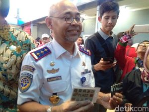 BPTJ Simulasi Pakai Uang Elektronik untuk Bus Transjabodetabek