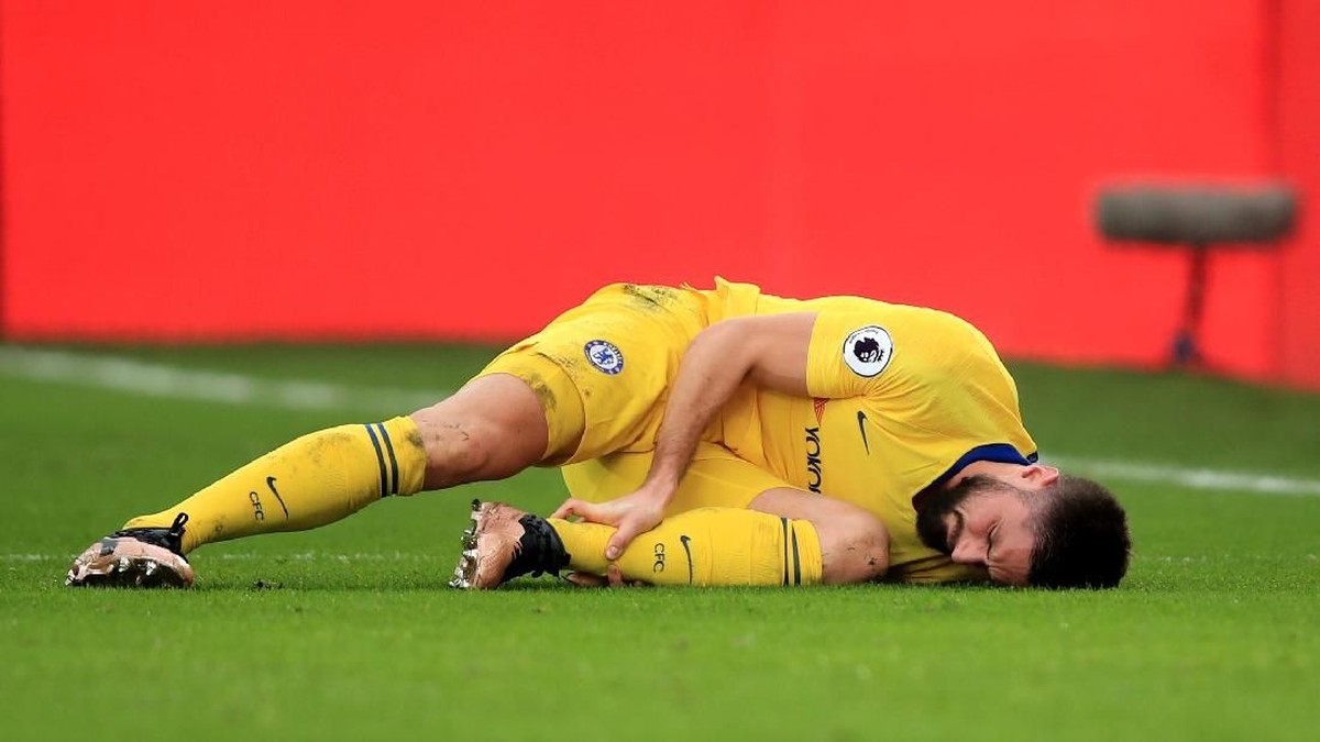 Olivier Giroud cedera saat mengantar Chelsea memenangi laga dengan Crystal Palace (Marc Atkins/Getty Images)
