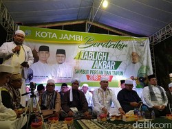 Warga Jambi Doa dan Zikir Doakan Keselamatan Indonesia di 2019