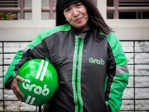 Bermodal Bahasa Inggris, Driver Ojol Ini Punya Langganan Bule