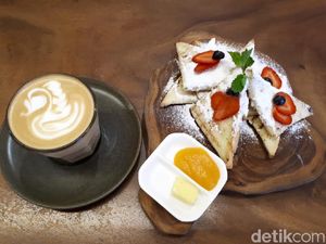 Kopi Nalar: Santai Ditemani Kaya French Toast dan Hazelnut Latte