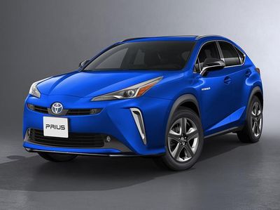 Ketika Toyota Prius Berbadan SUV